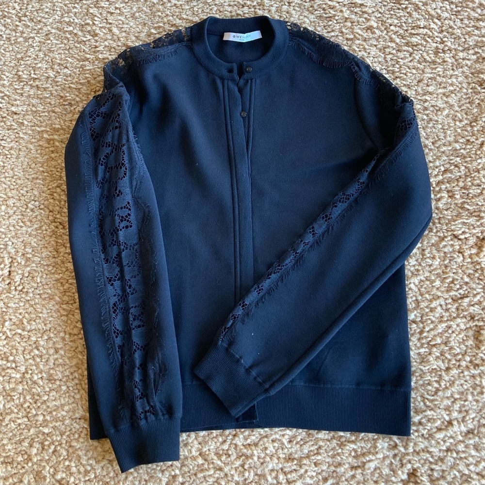 Givenchy Thick Cardigan Top